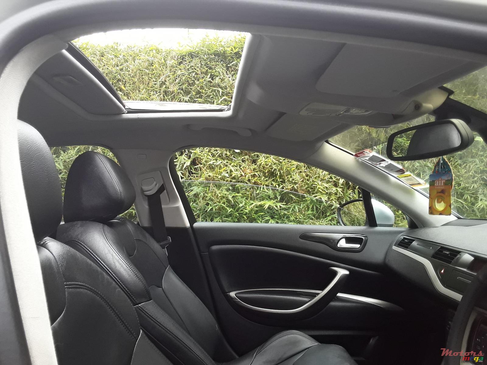 2011' Citroen C5 1.6L AUTO GEAR photo #6