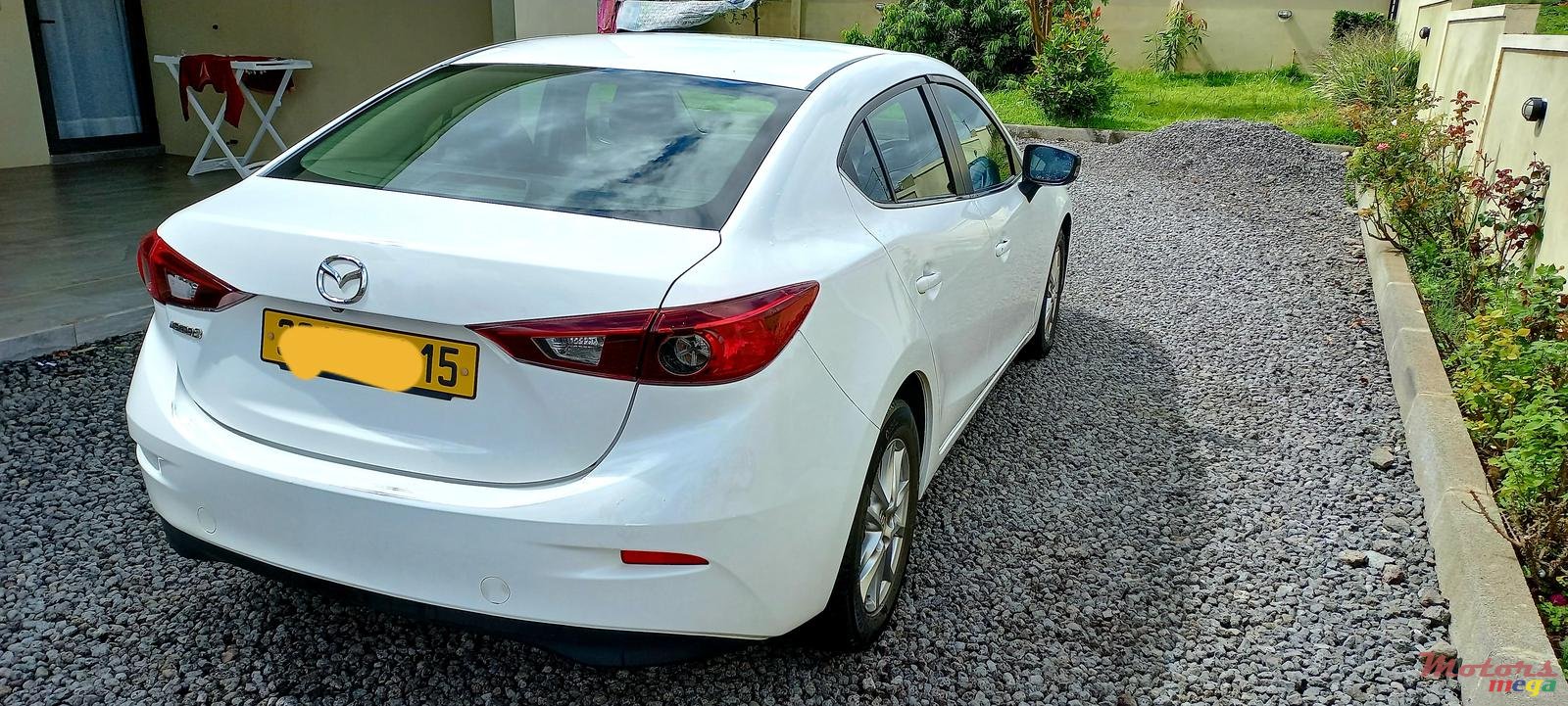 2015' Mazda 3 photo #2