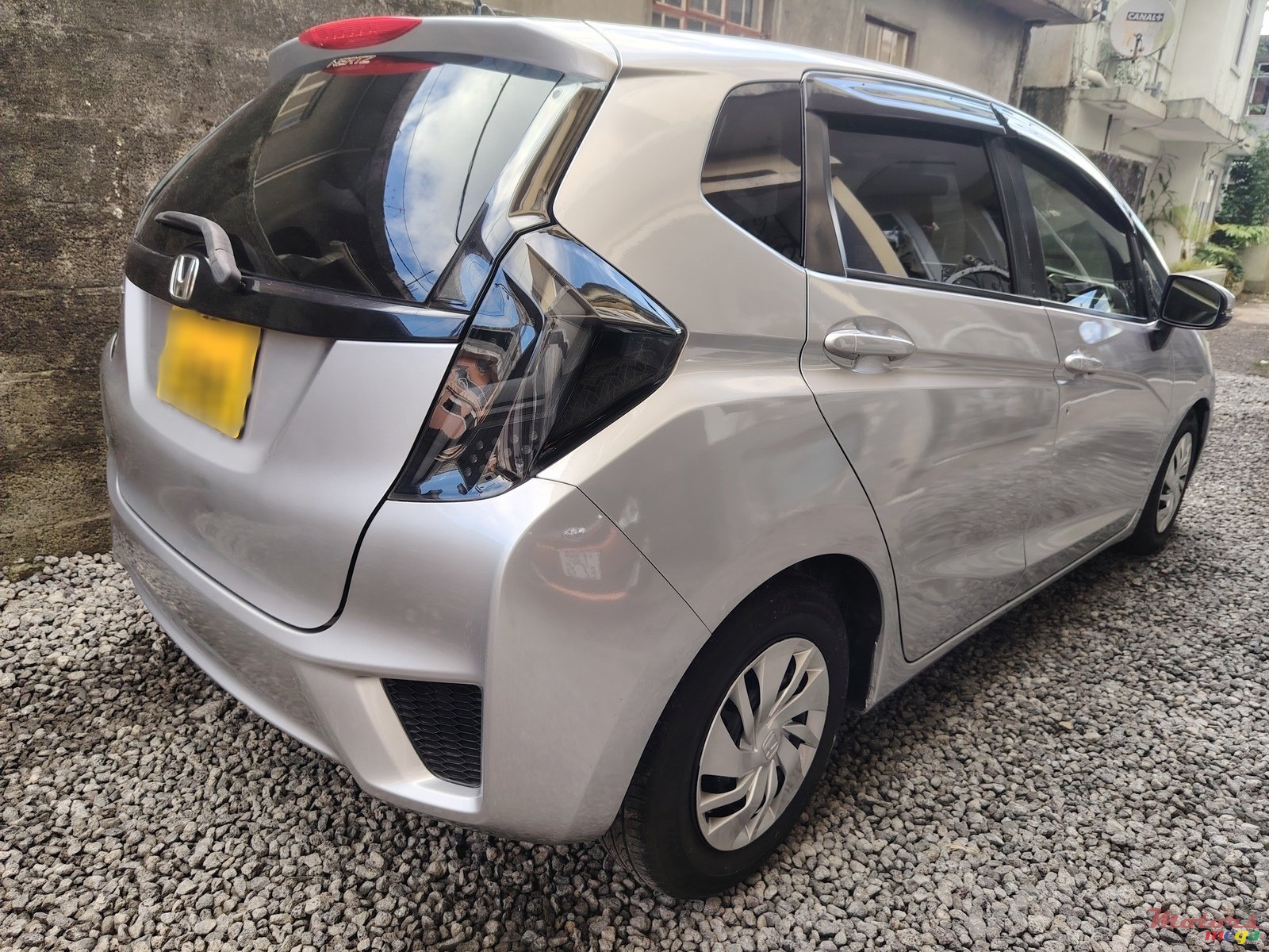 2015' Honda Fit essence auto photo #1