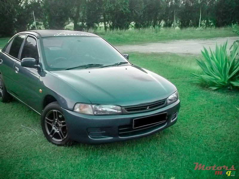 1997' Mitsubishi Lancer photo #1