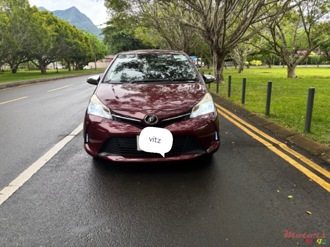 2015' Toyota Vitz photo #2