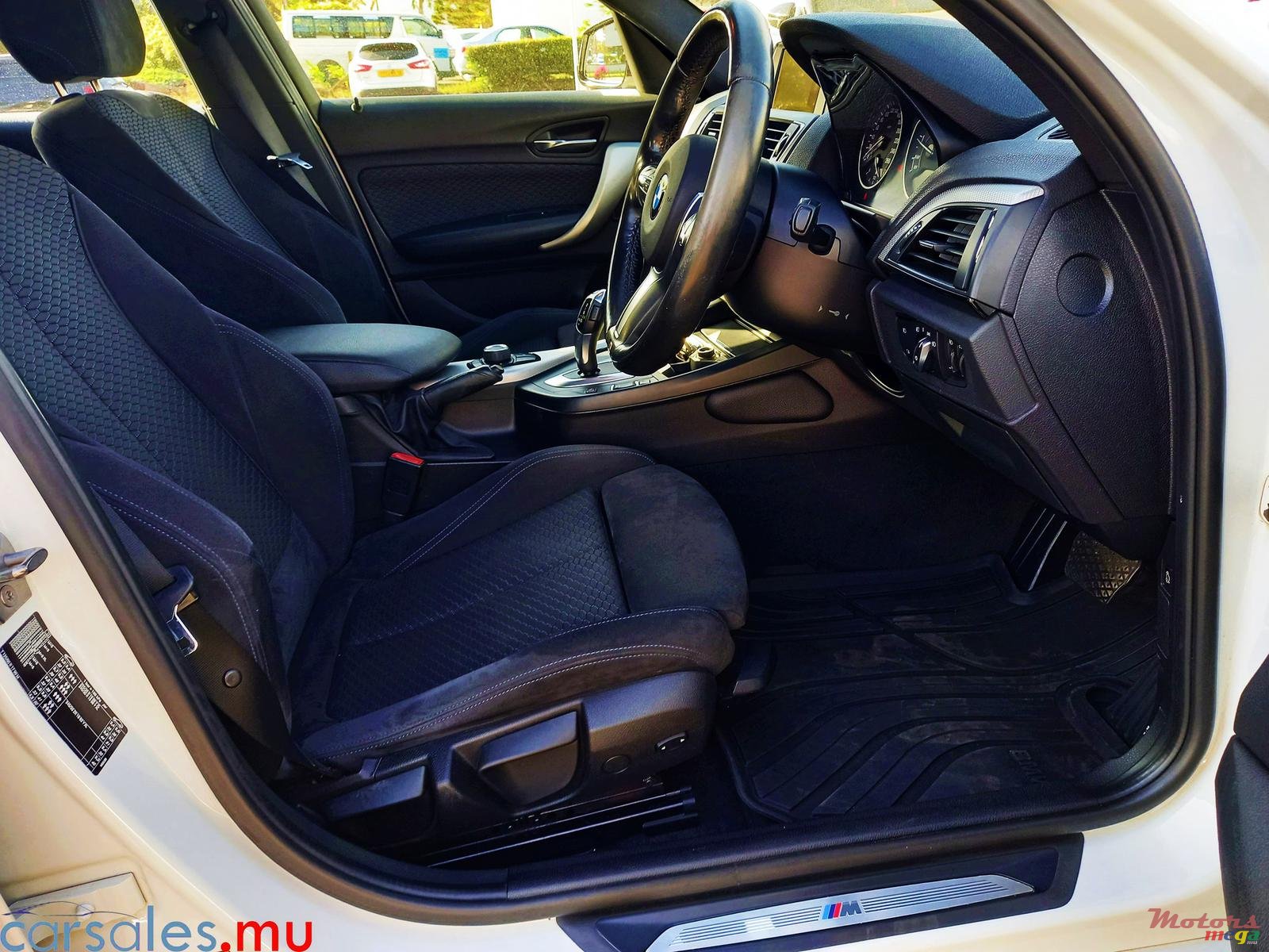 2016' BMW 118 i M Sport photo #5