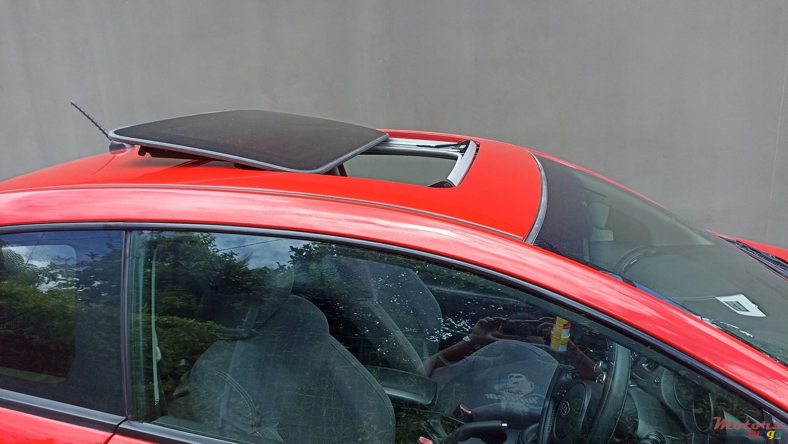 2010' Kia Koup photo #7