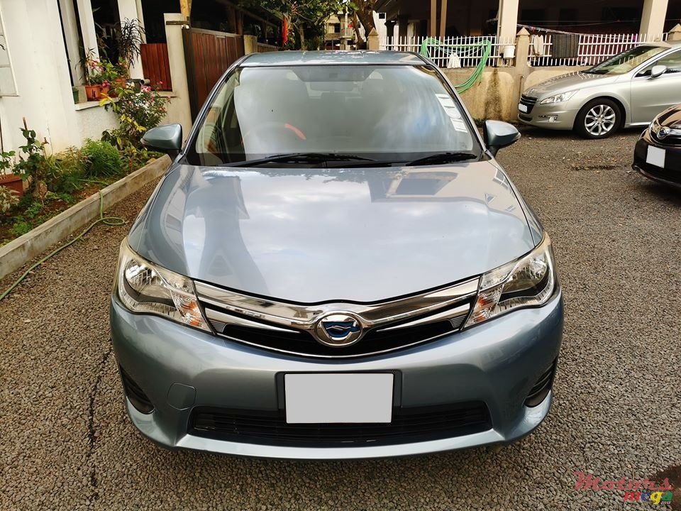 2014' Toyota Fielder photo #1