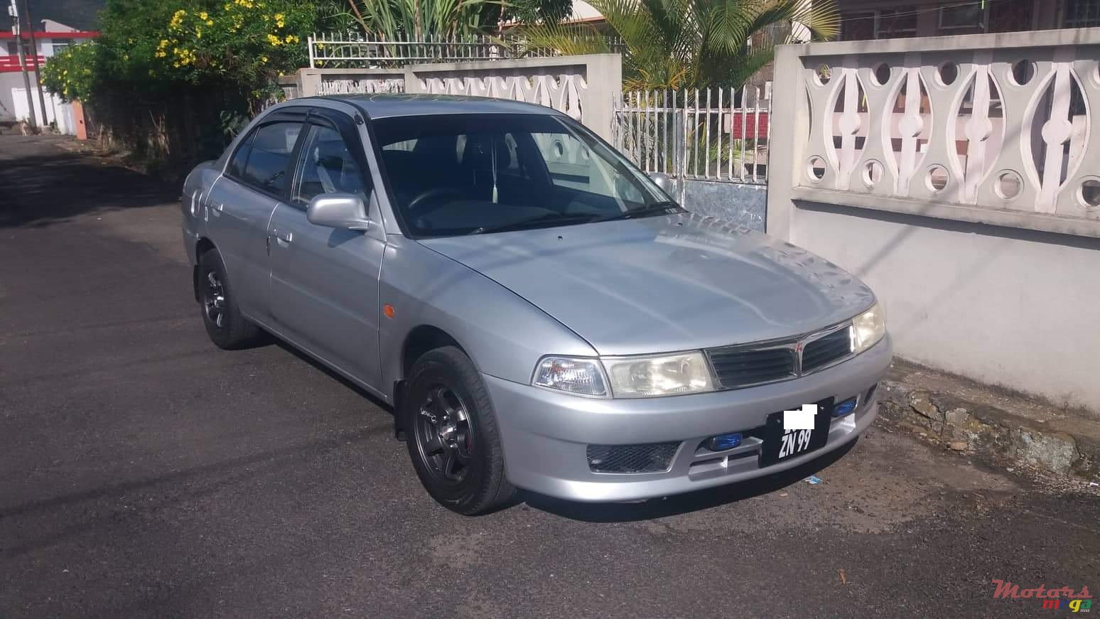 1999' Mitsubishi Lancer photo #1