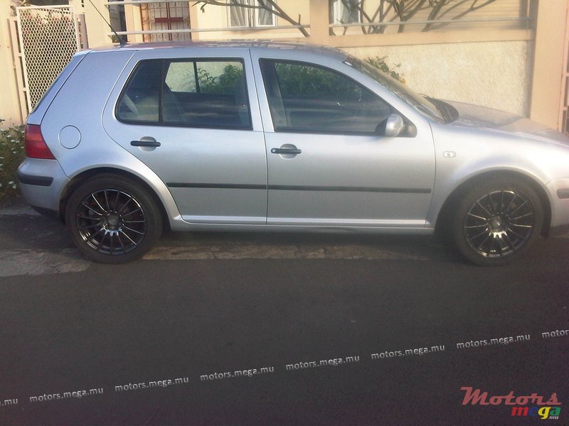 2001' Volkswagen Golf 4 photo #1