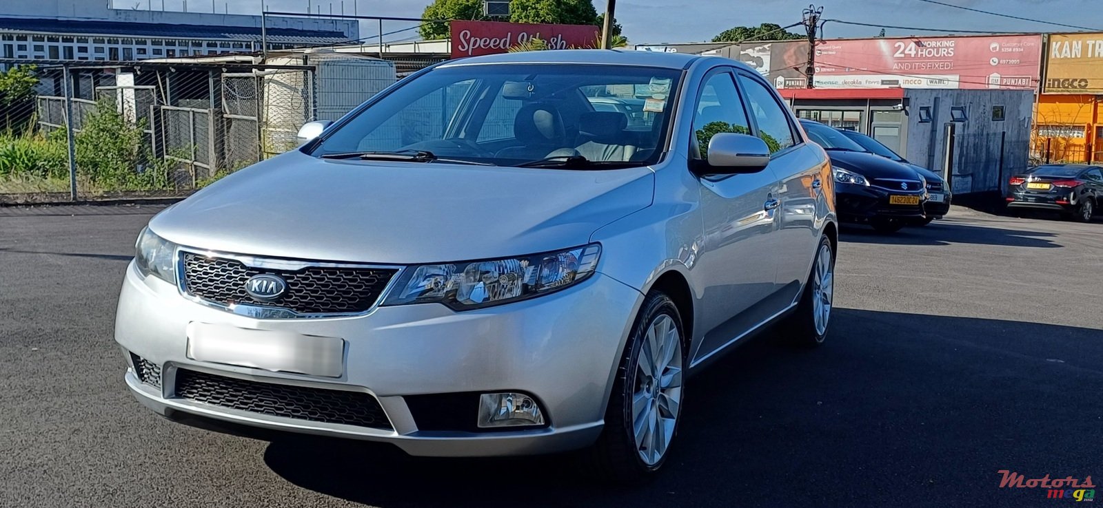 2011' Kia Cerato photo #2