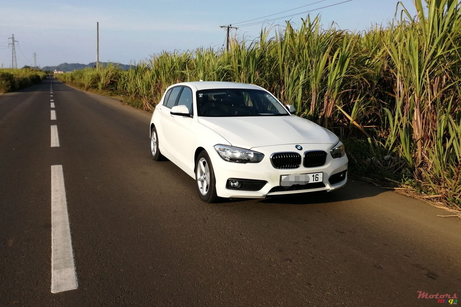 2016' BMW 1 Series 116d photo #2