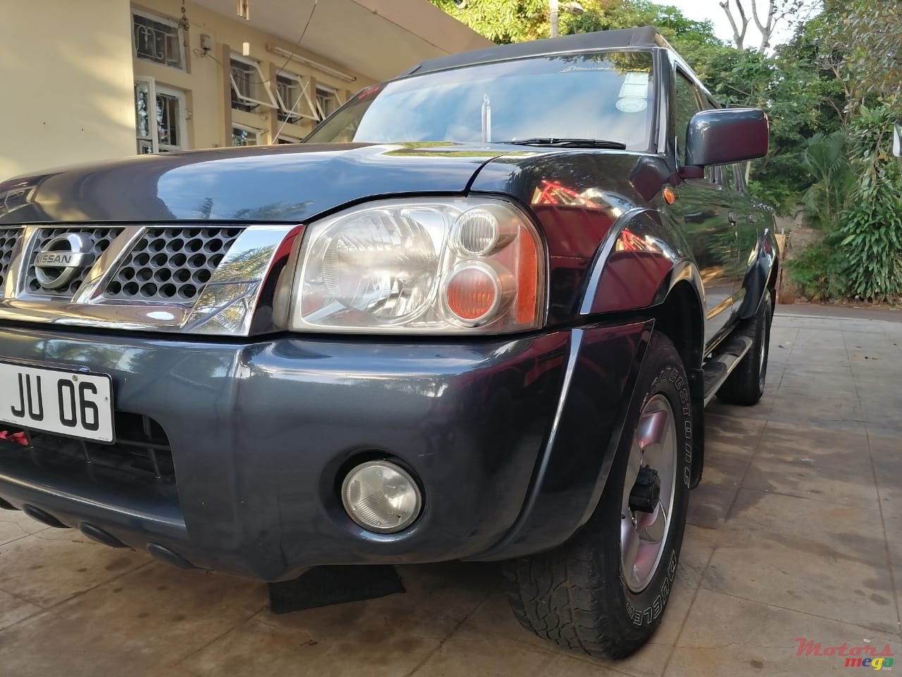 2006' Nissan Hardbody photo #3