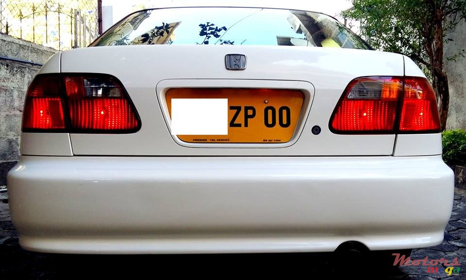 2000' Honda photo #3