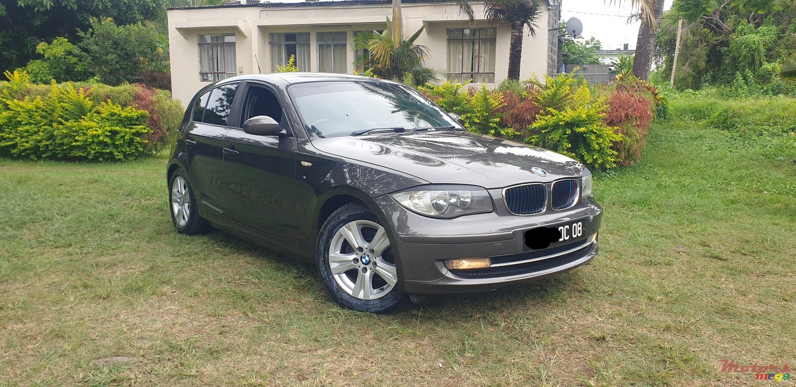 2008' BMW 116 photo #1