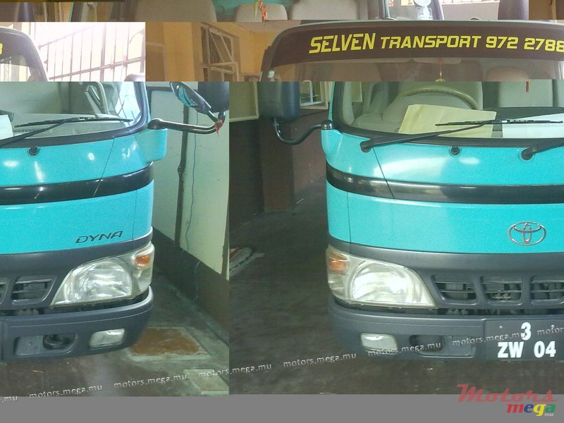 2004' Toyota photo #1