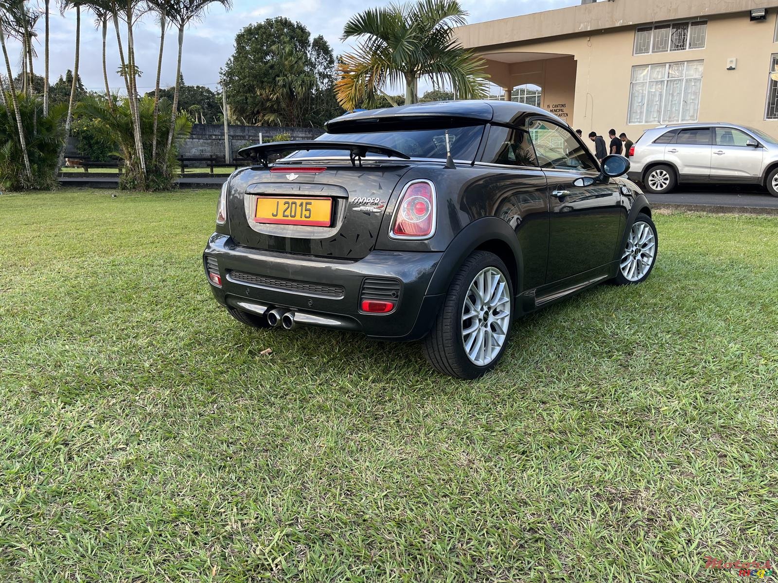 2013' MINI Cooper S 1.6 Turbo Coupe (JCW Kit) photo #5