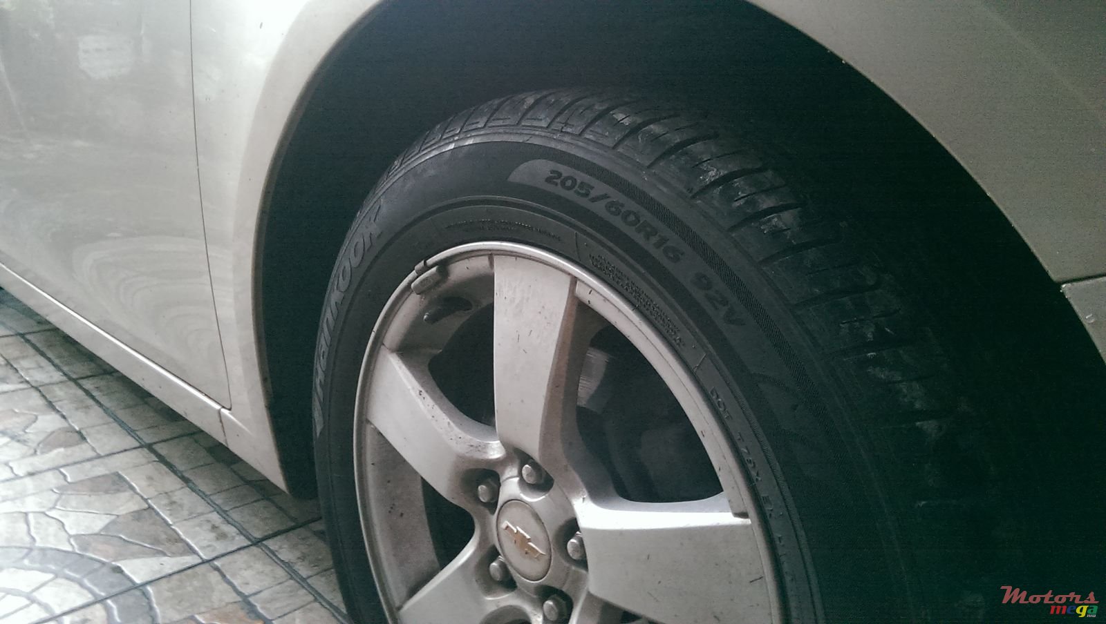 2011' Chevrolet Cruze photo #5