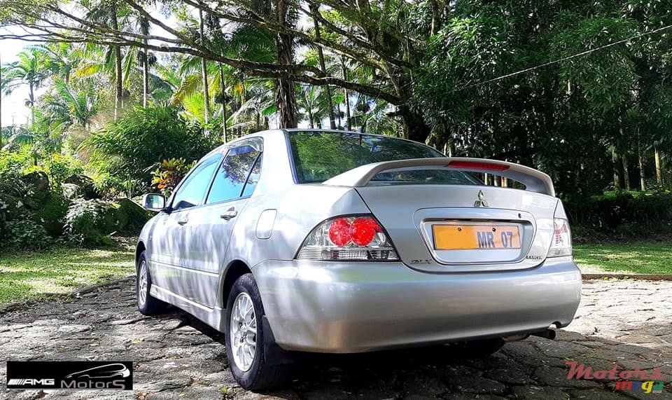 2007' Mitsubishi Lancer photo #4