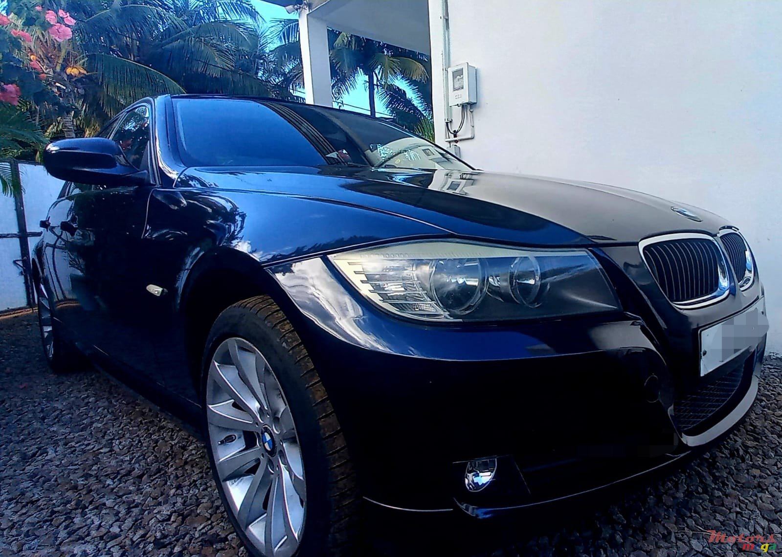 2009' BMW 318 photo #4