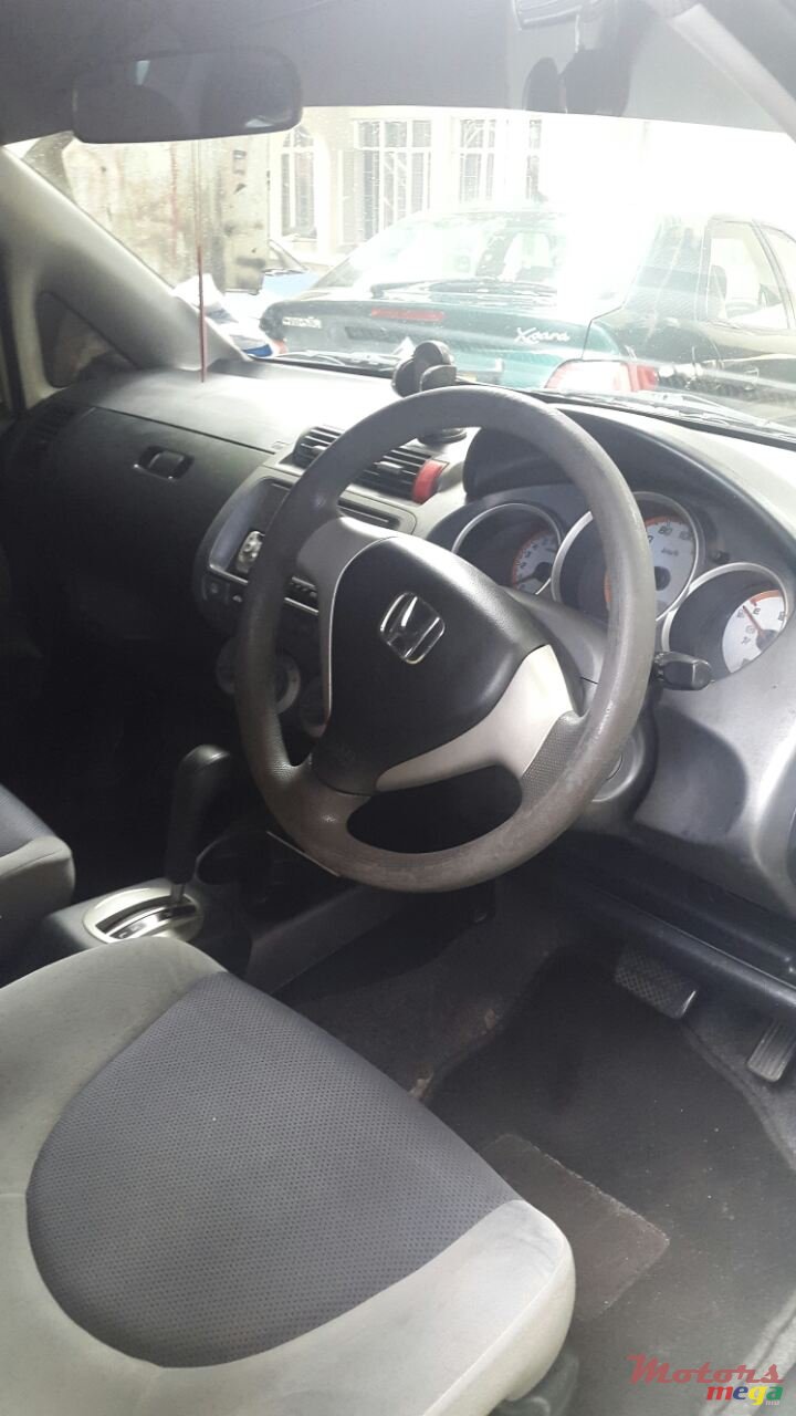 2004' Honda Fit photo #4