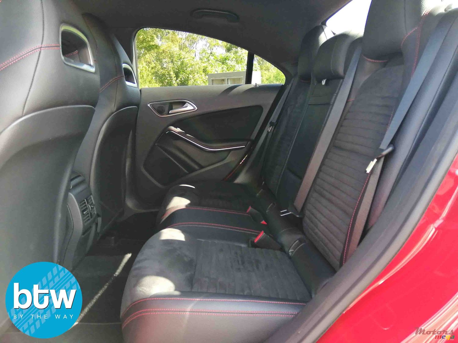 2015' Mercedes-Benz CLA 180 photo #4