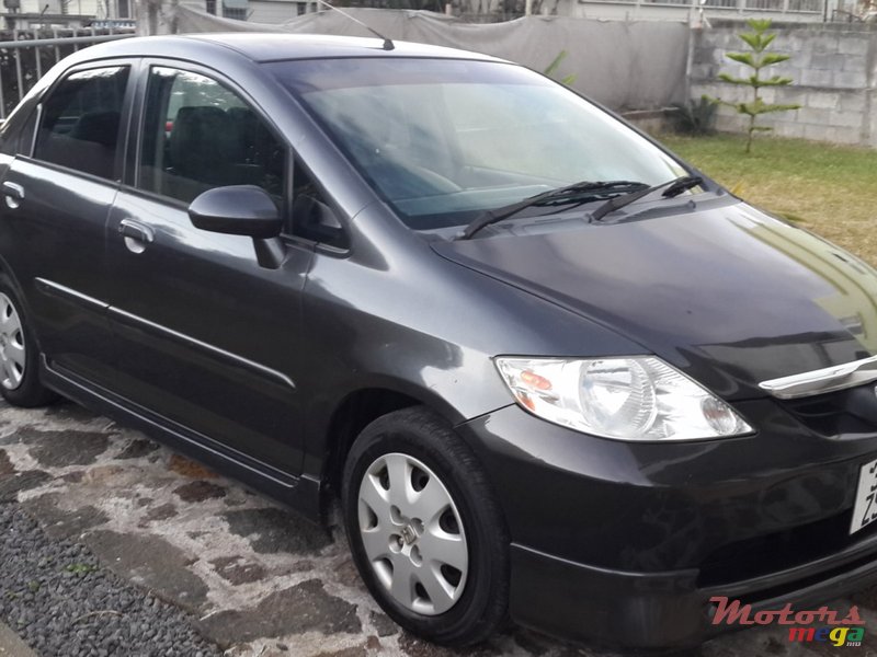 2003' Honda City photo #1