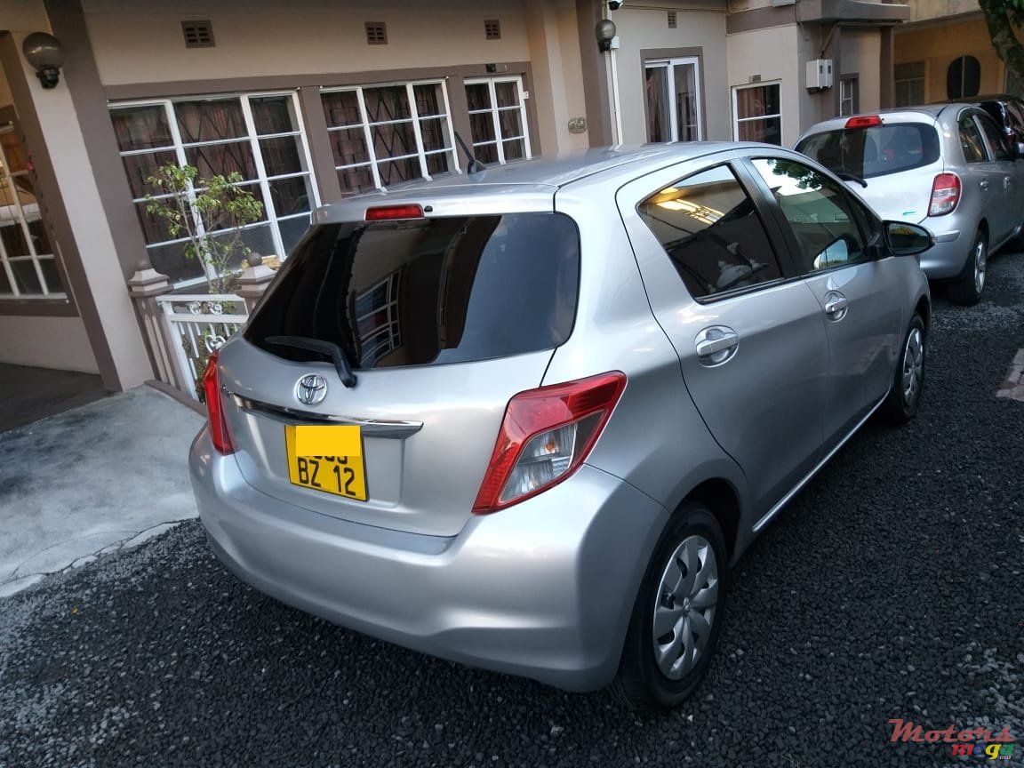 2012' Toyota Vitz photo #4