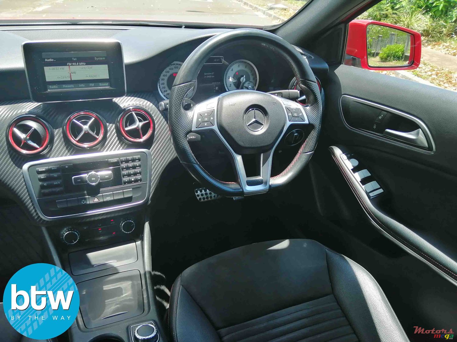 2014' Mercedes-Benz A-Class 250 AMG photo #6