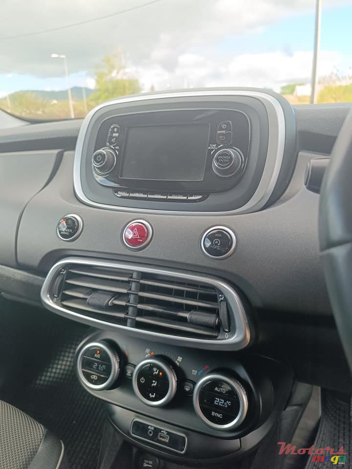 2016' Fiat 500X photo #5