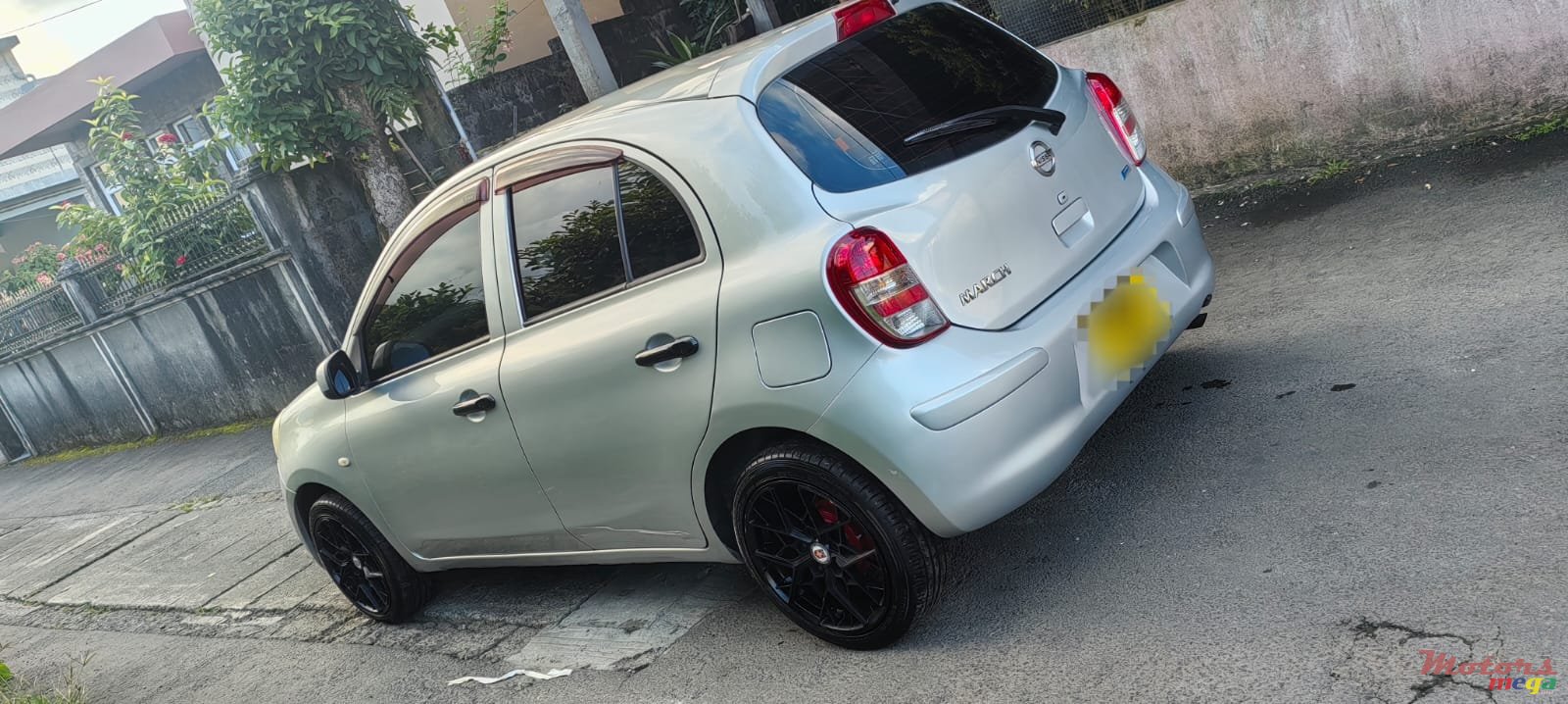 2011' Nissan March photo #3