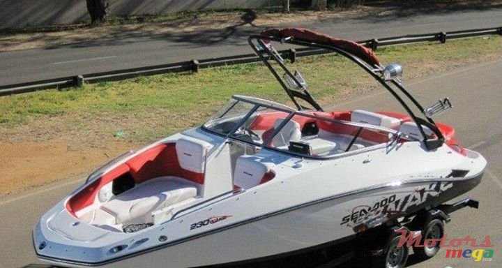 2011' Sea Doo photo #5