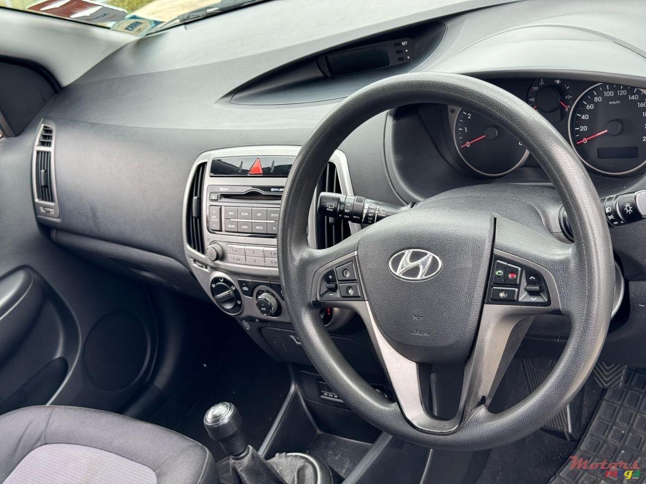 2014' Hyundai i20 photo #5