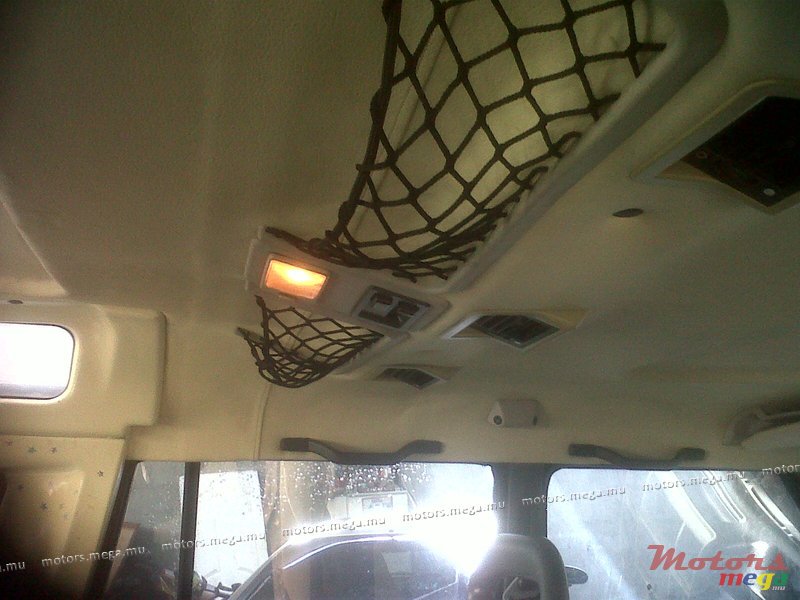 1997' Land Rover photo #1