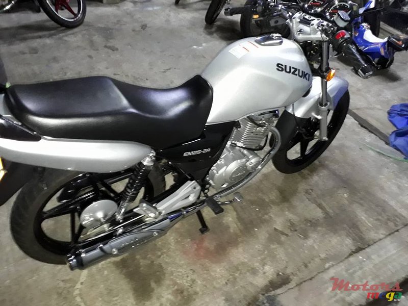 2018' Suzuki EN125 photo #1