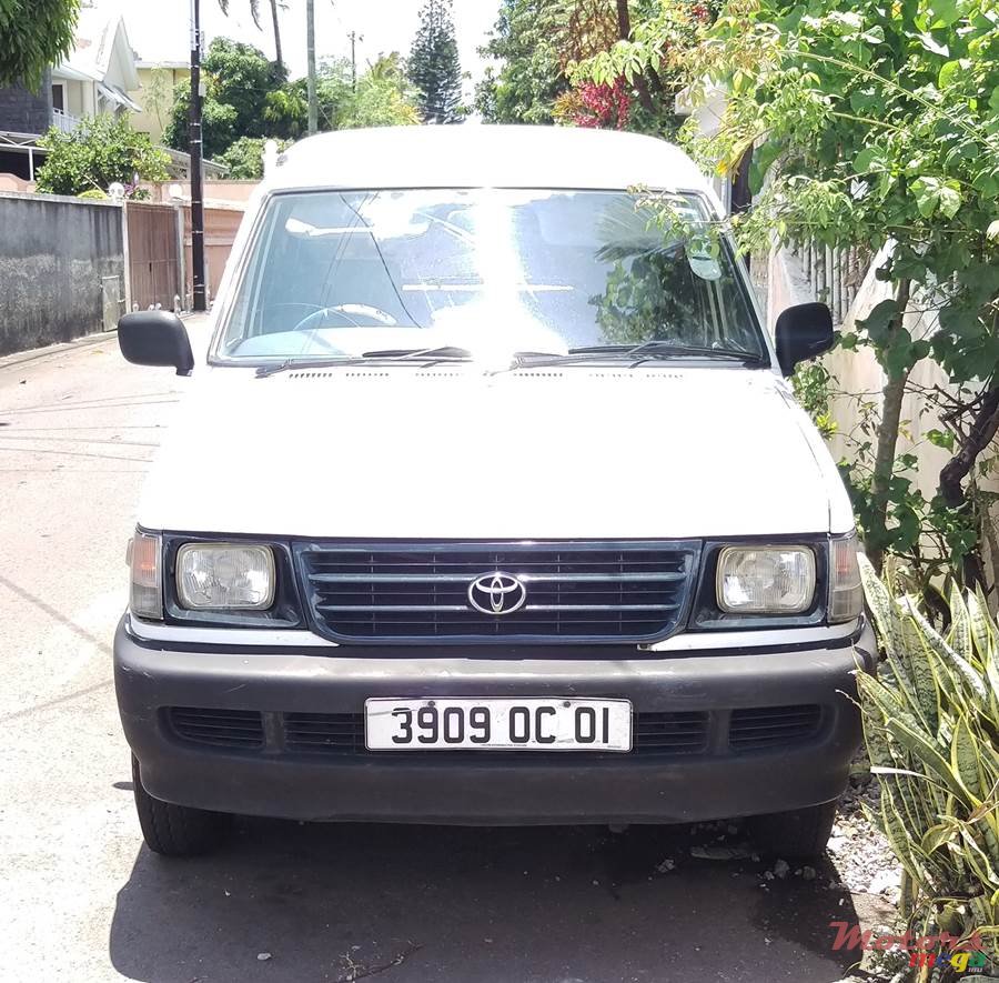 2001' Toyota Condor photo #3