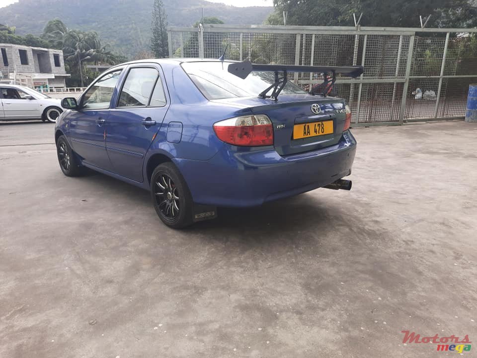 2005' Toyota Vios photo #2