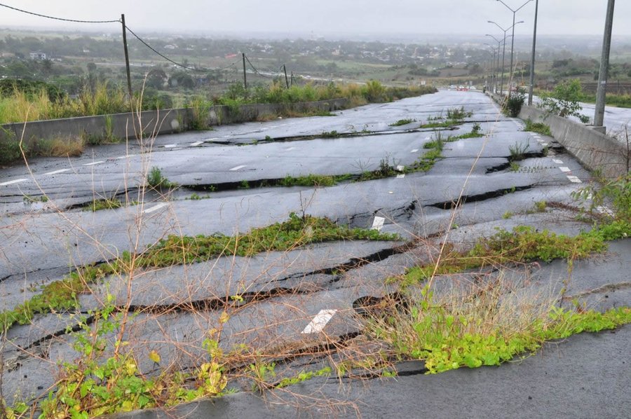 Terre-Rouge-Verdun : Rs 300 M pour réparer la route effondrée