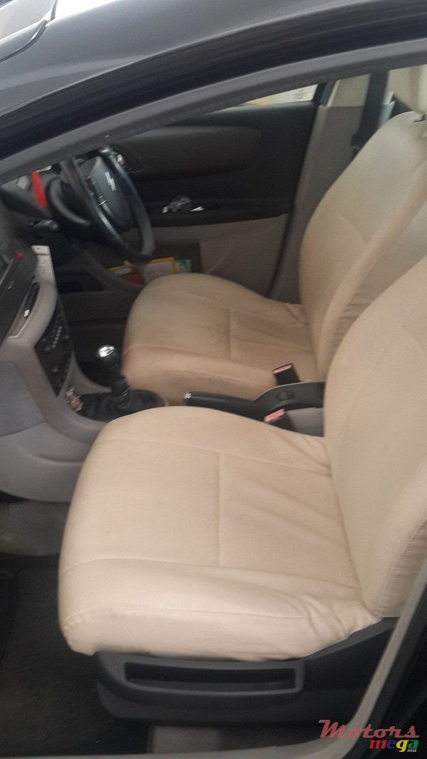 2006' Citroen C4 photo #3