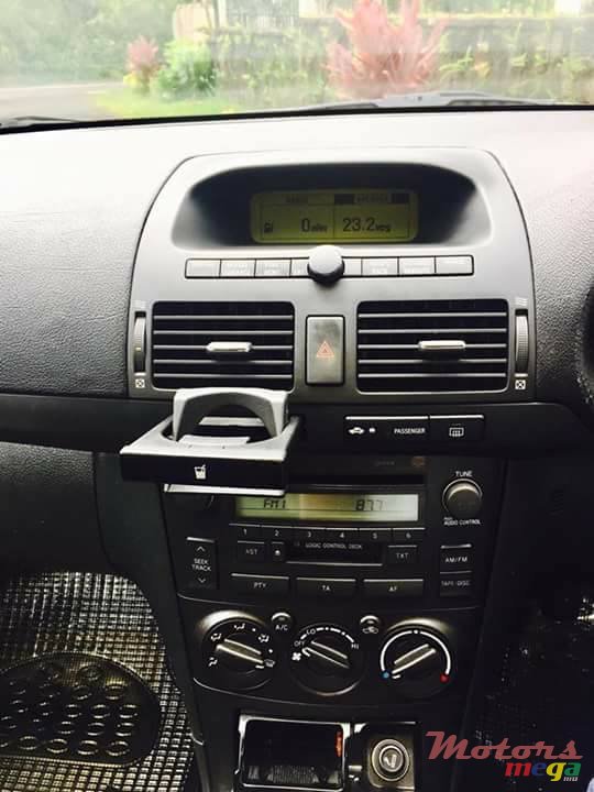 2006' Toyota Avensis photo #4