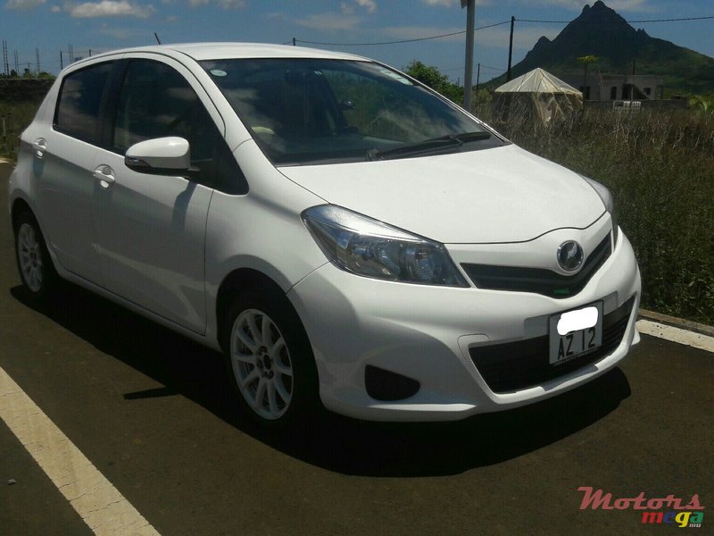 2012' Toyota Vitz photo #1