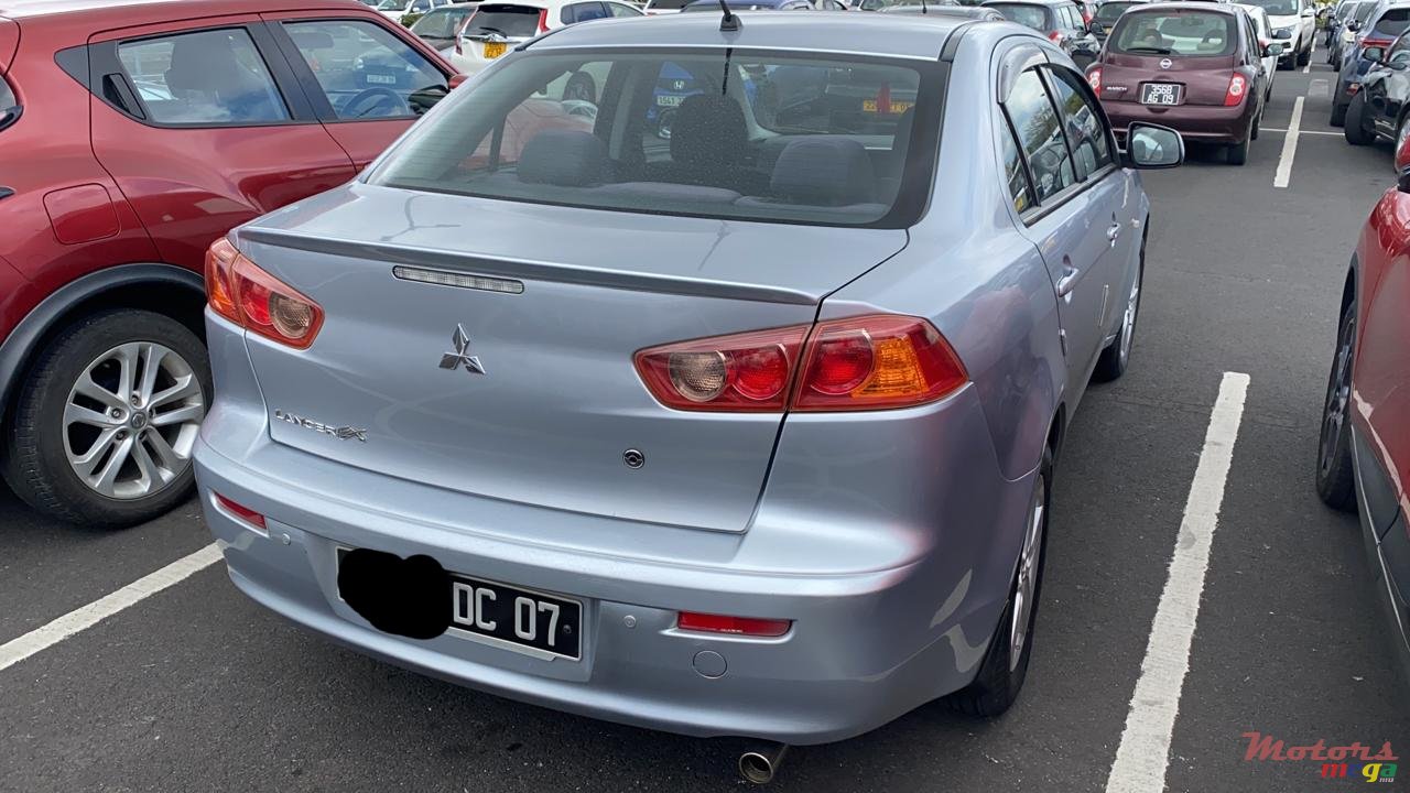 2007' Mitsubishi Lancer X photo #2