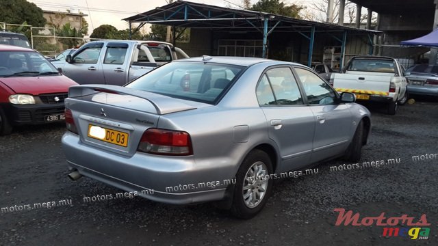 2003' Mitsubishi Galant photo #12