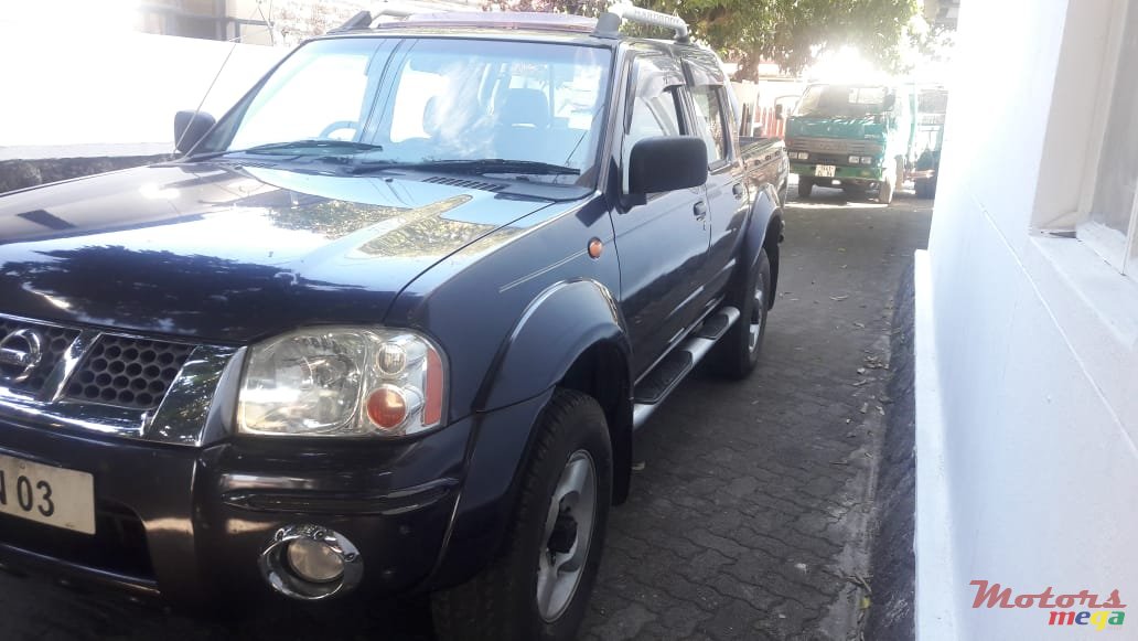 2003' Nissan Hardbody photo #5