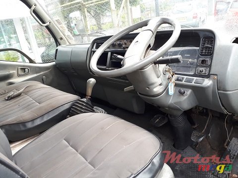 2000' Mitsubishi Canter photo #5