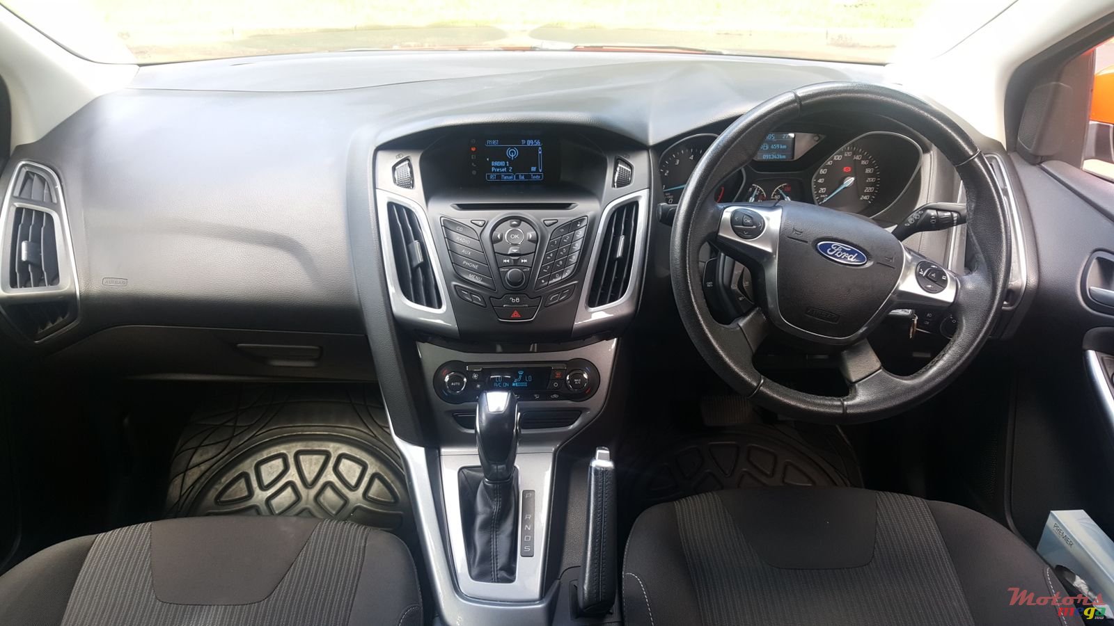 2013' Ford Focus photo #6