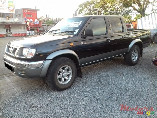 2000' Nissan 4*4 photo #5