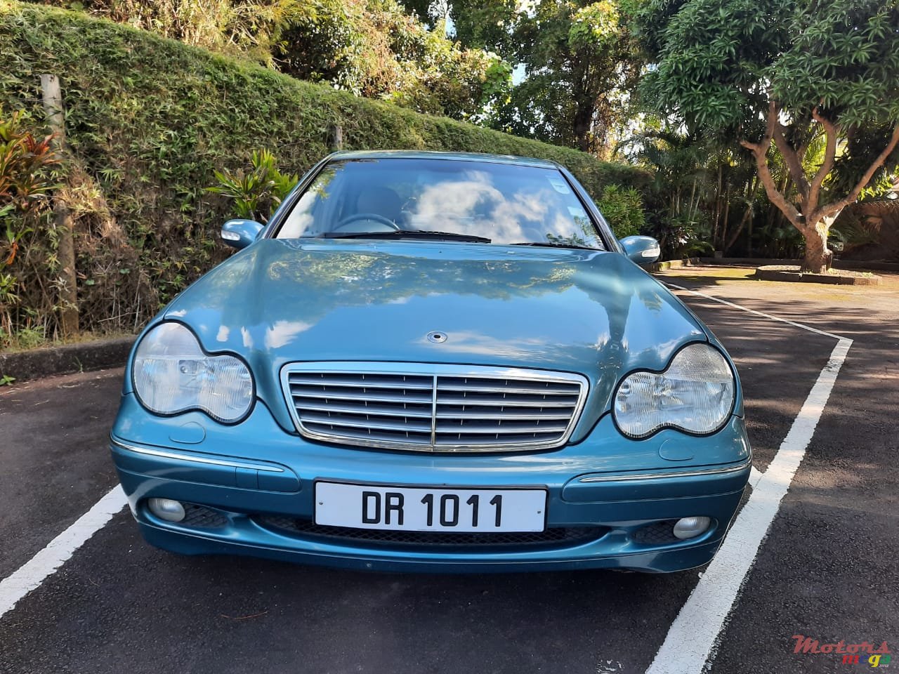 2002' Mercedes-Benz C-Class photo #1