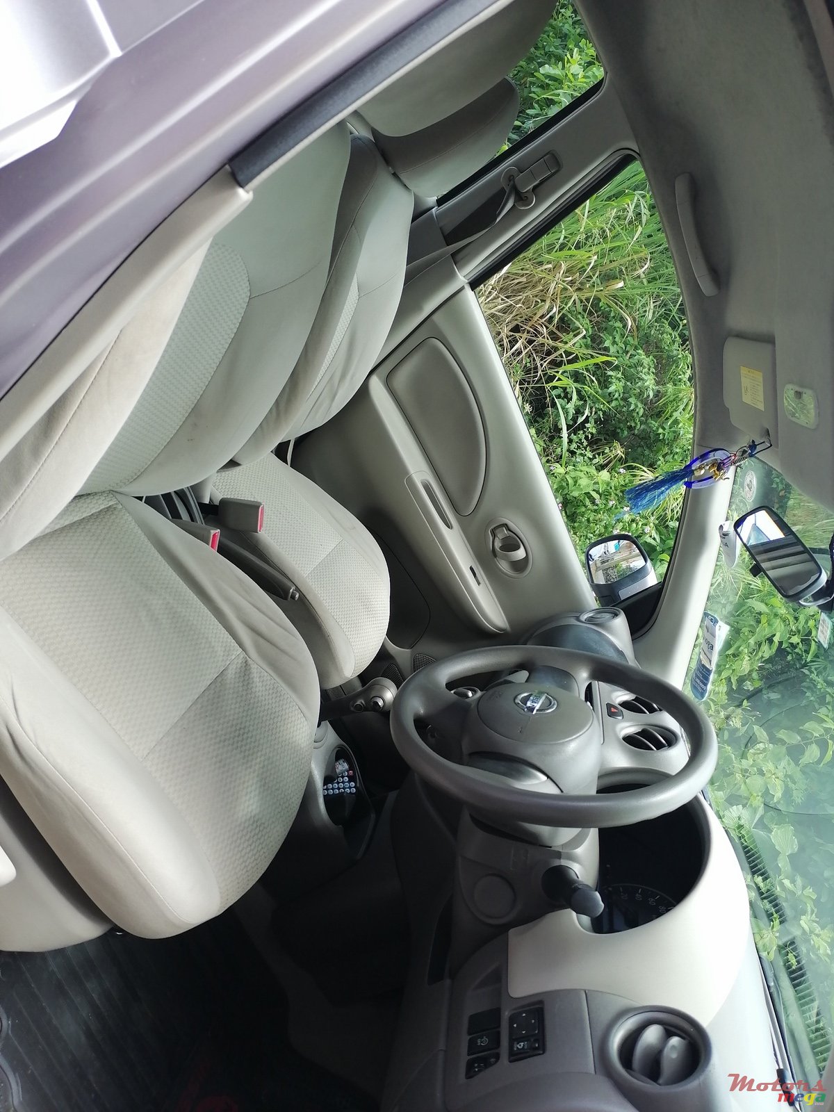 2011' Nissan March photo #5