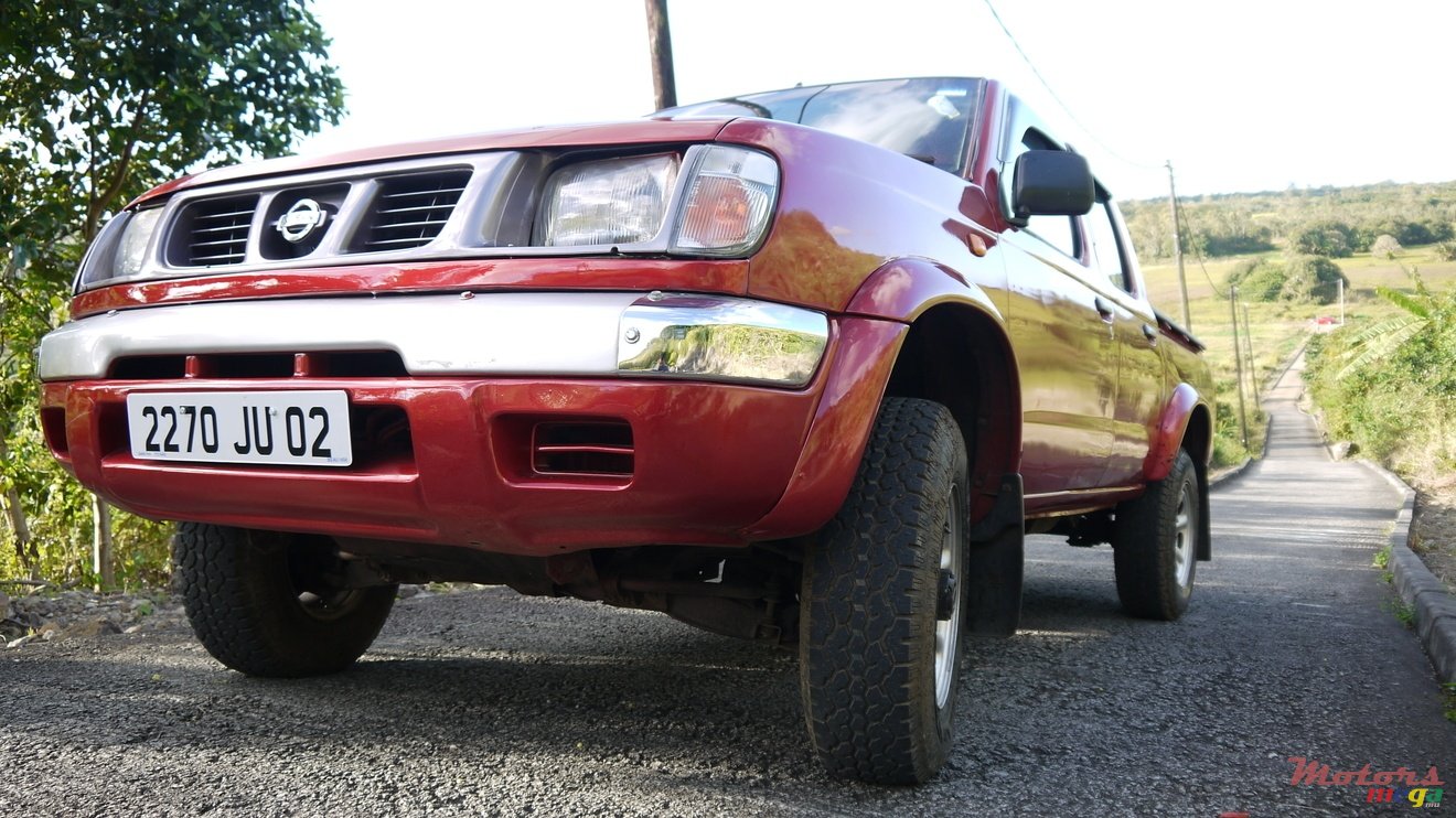 2002' Nissan Frontier photo #2