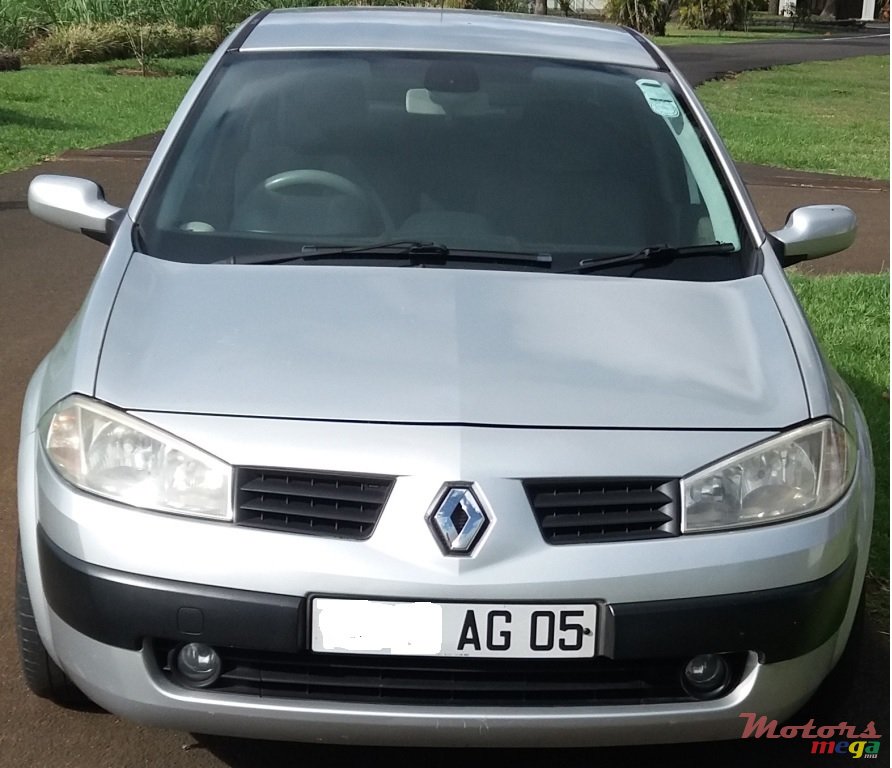 2005' Renault Megane photo #7