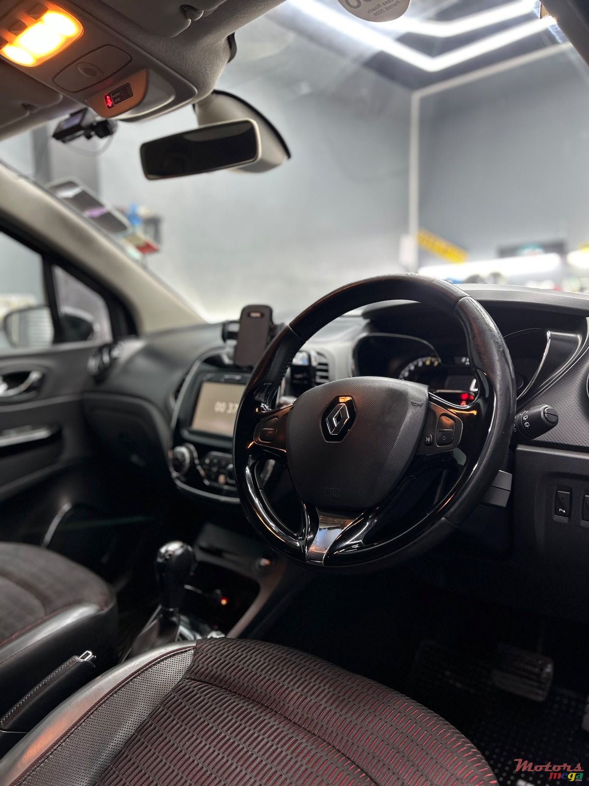 2017' Renault Captur photo #4
