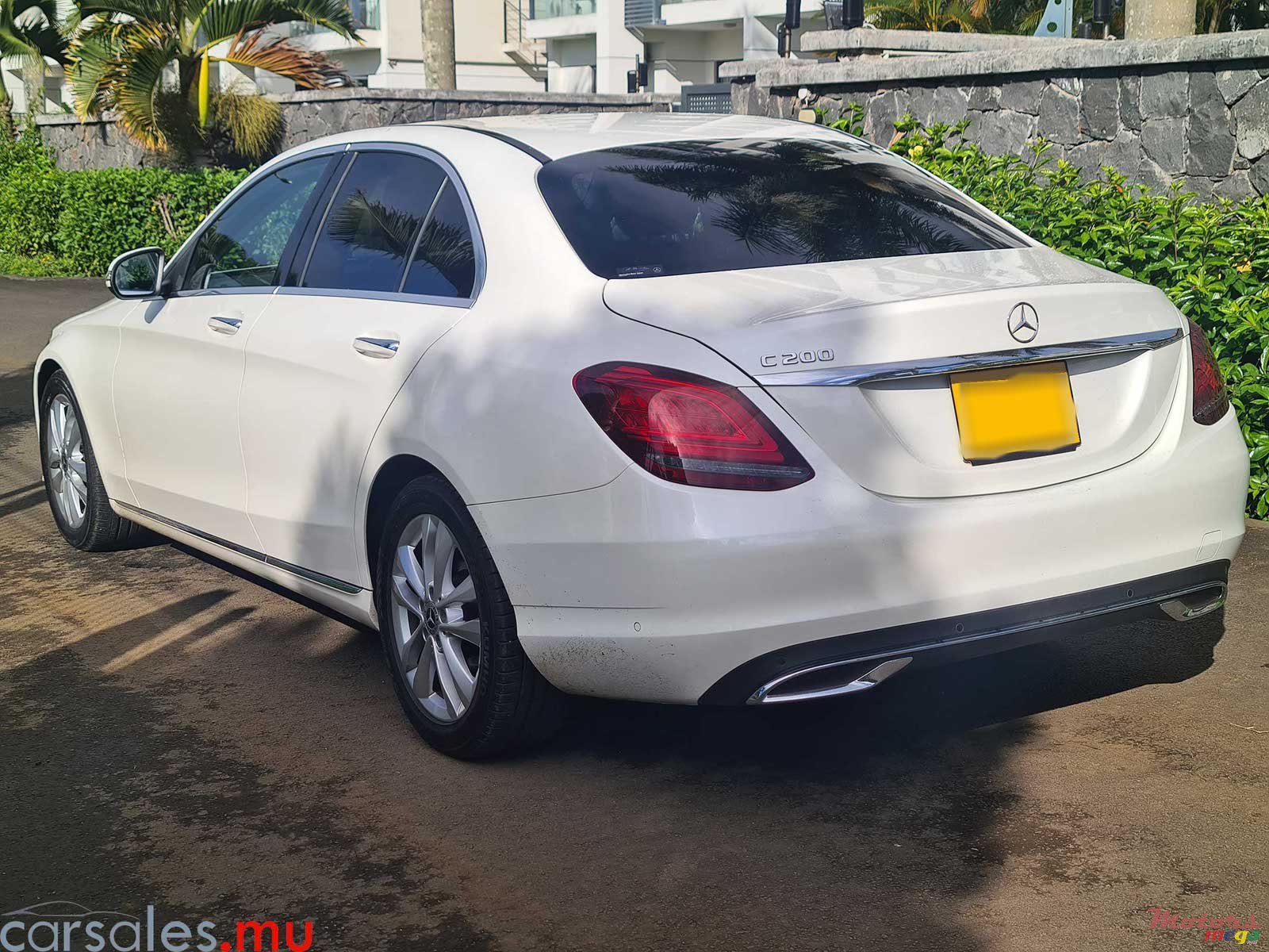 2019' Mercedes-Benz C 200 Avantgarde photo #3