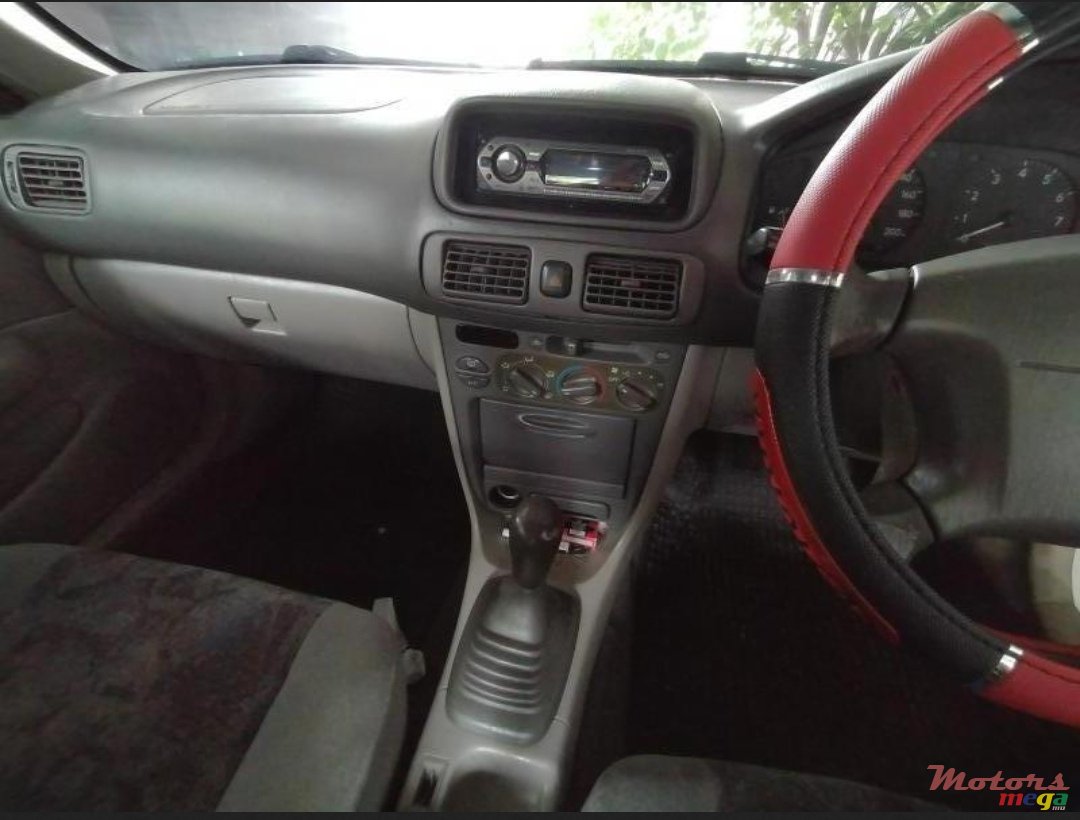 1999' Toyota Corolla Manual photo #3